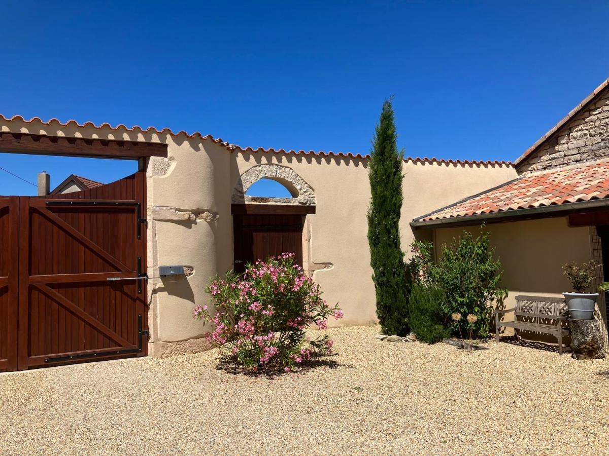 Le Clos De Quintaine Gites De Charme Clesse  Exterior photo