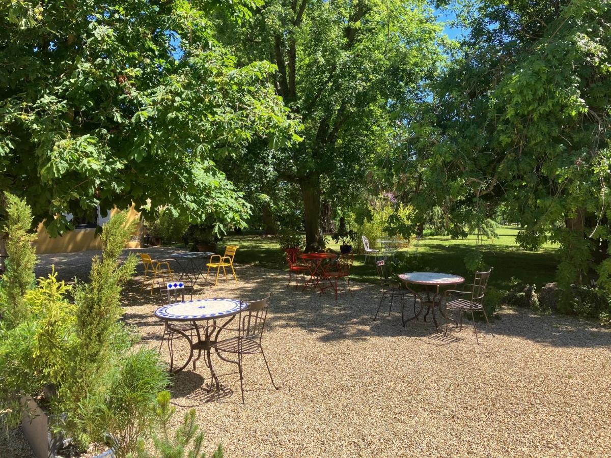 Le Clos De Quintaine Gites De Charme Clesse  Exterior photo
