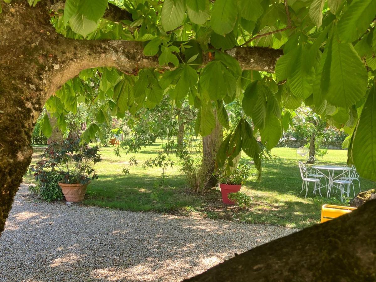 Le Clos De Quintaine Gites De Charme Clesse  Exterior photo